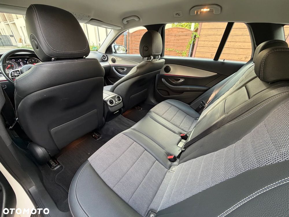 Mercedes-Benz Klasa E 400 d 4-Matic 9G-TRONIC - 11
