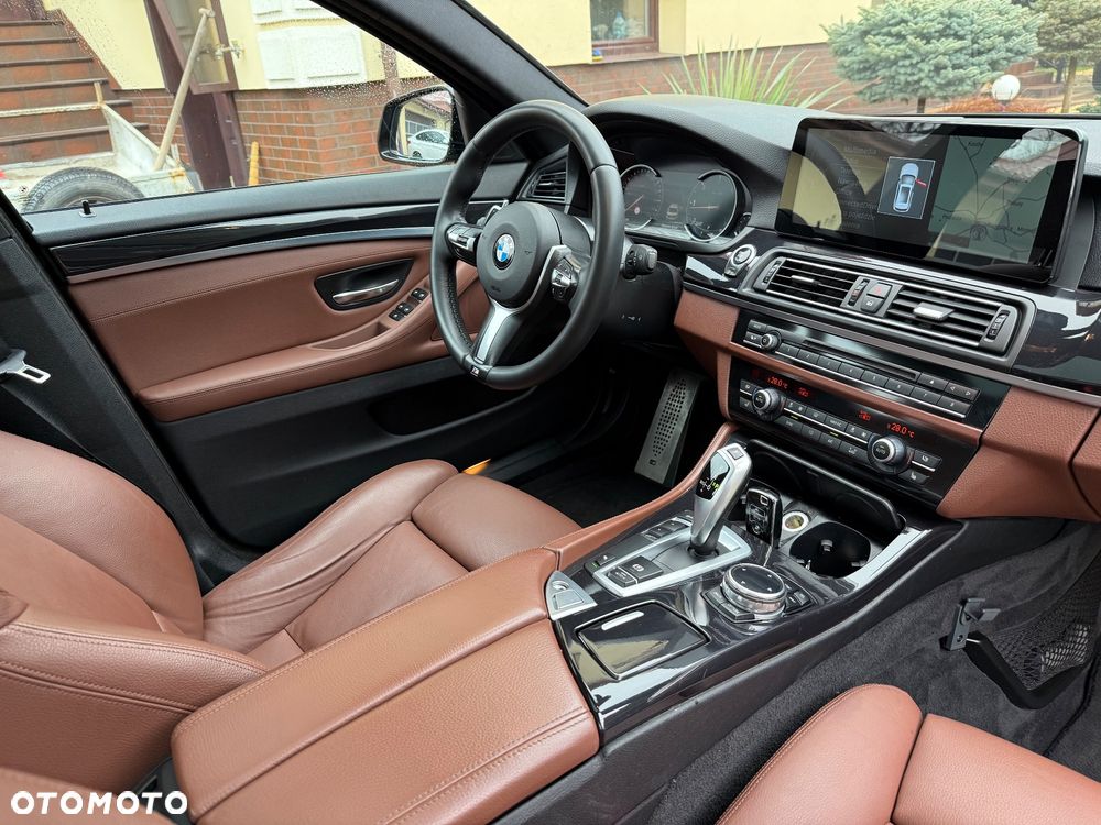 BMW Seria 5 520d Sport-Aut - 30
