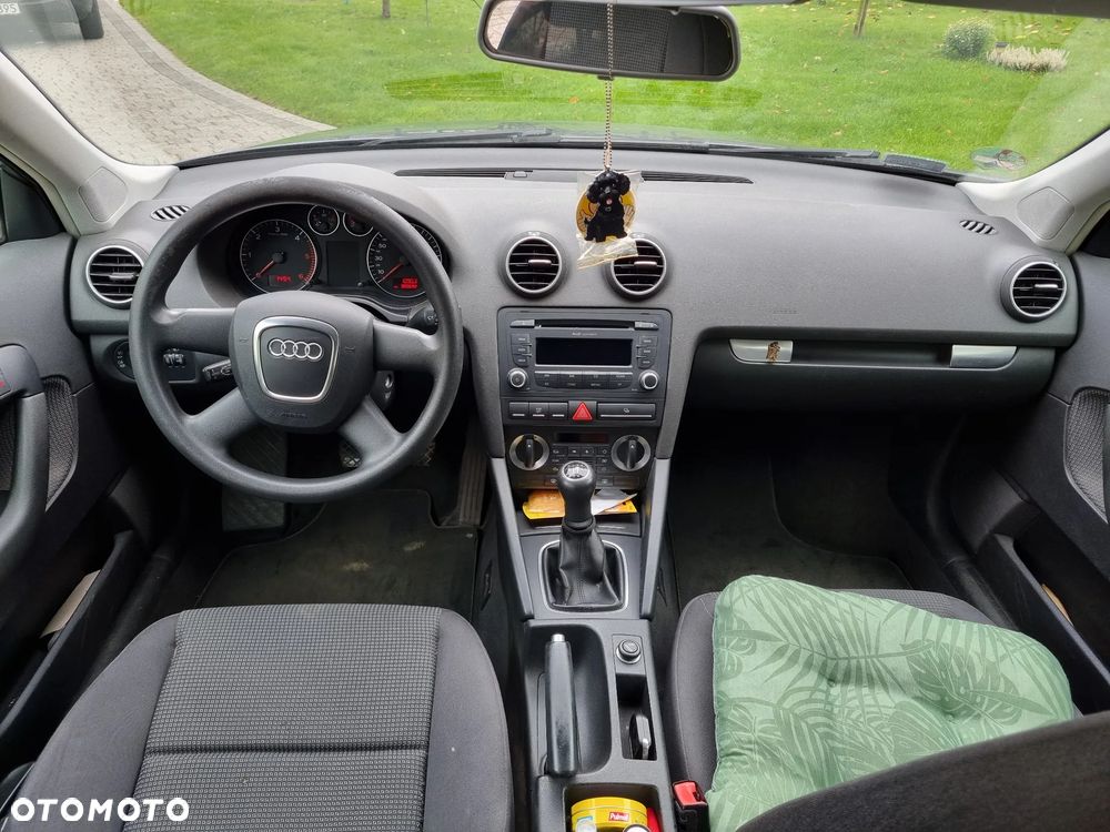 Audi A3 Sportback 1.9 TDI Attraction - 11