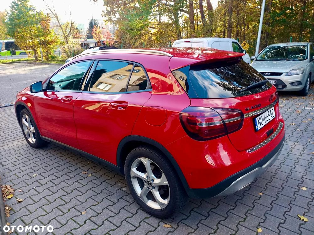 Mercedes-Benz GLA 220 4-Matic Urban - 7
