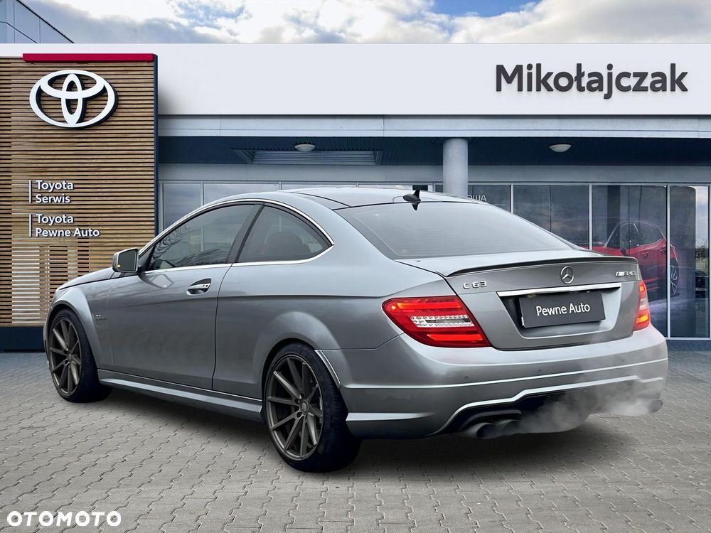 Mercedes-Benz Klasa C 63 AMG - 3