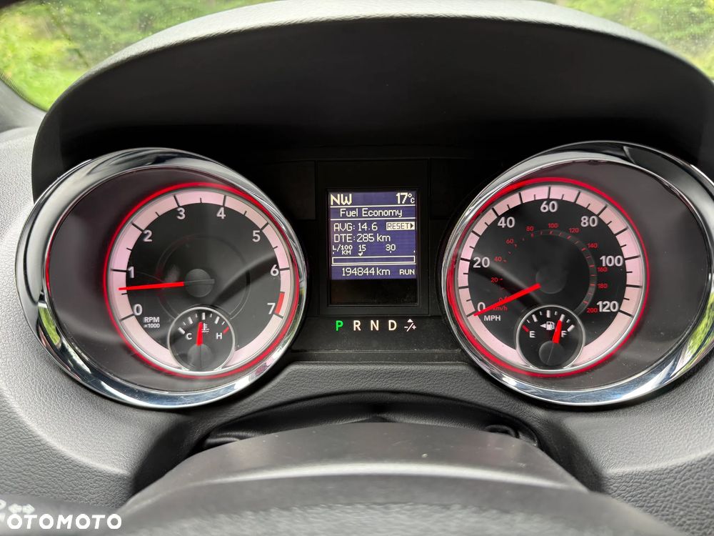 Dodge Grand Caravan 3.6 R/T - 9
