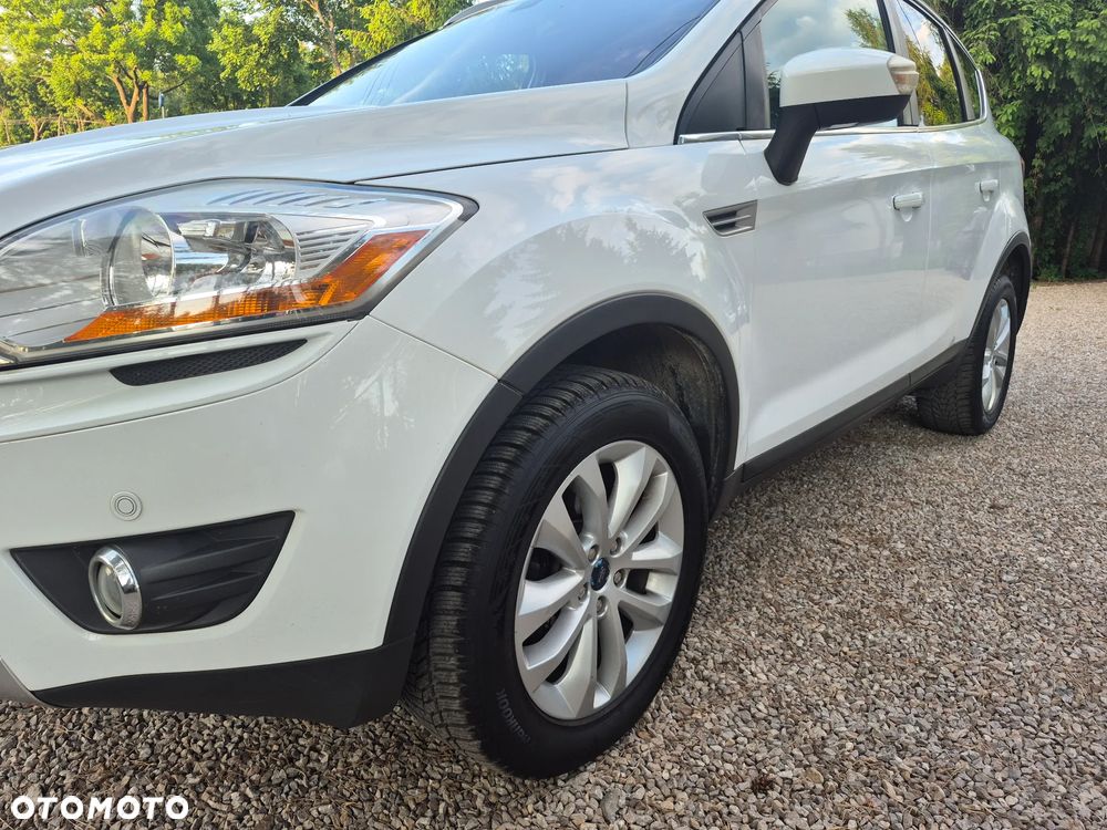 Ford Kuga - 10