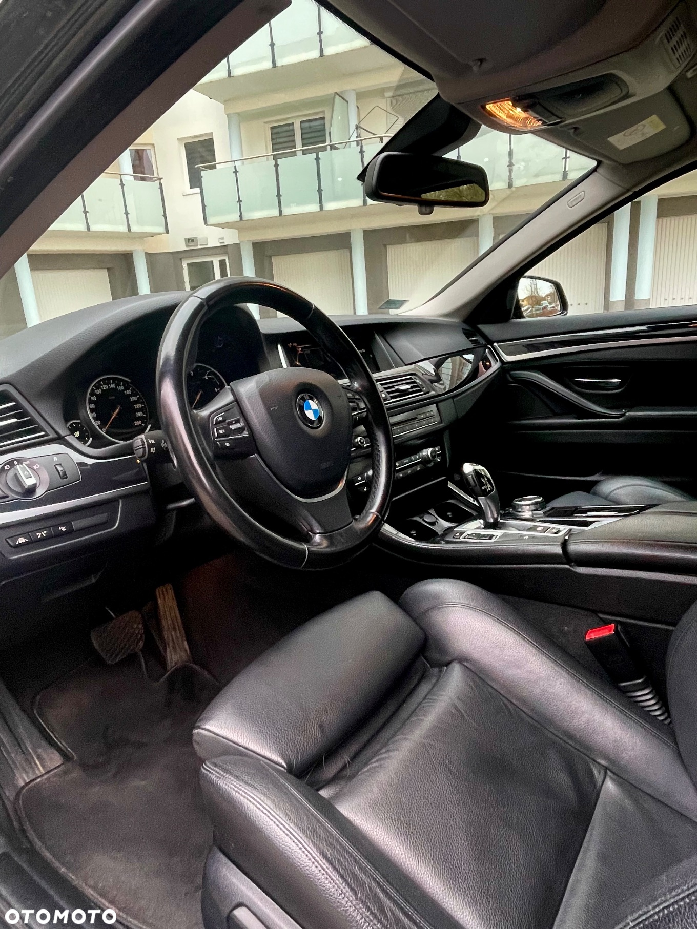BMW Seria 5 520d Luxury Line - 29