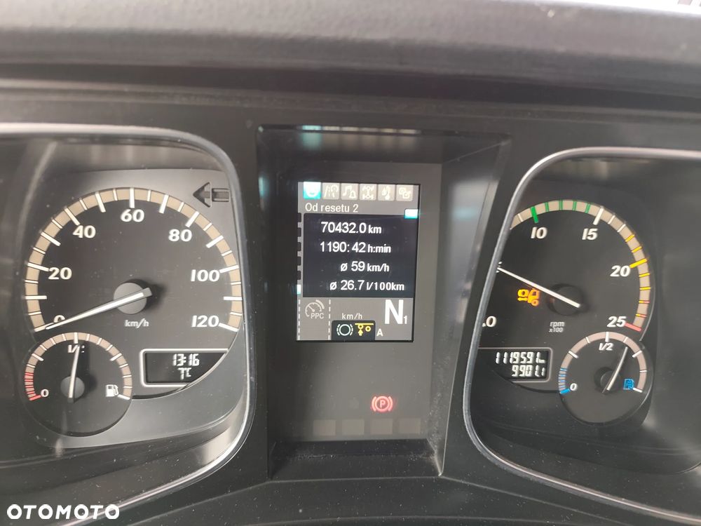 Mercedes-Benz Stream Space Standard - 7