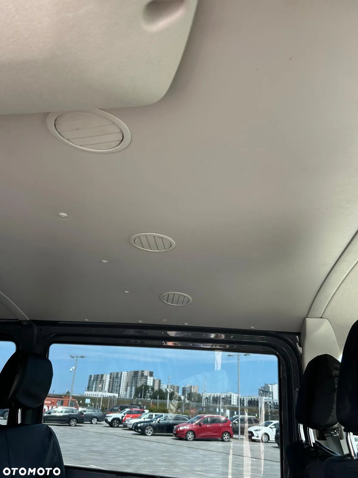 Volkswagen Transporter - 22