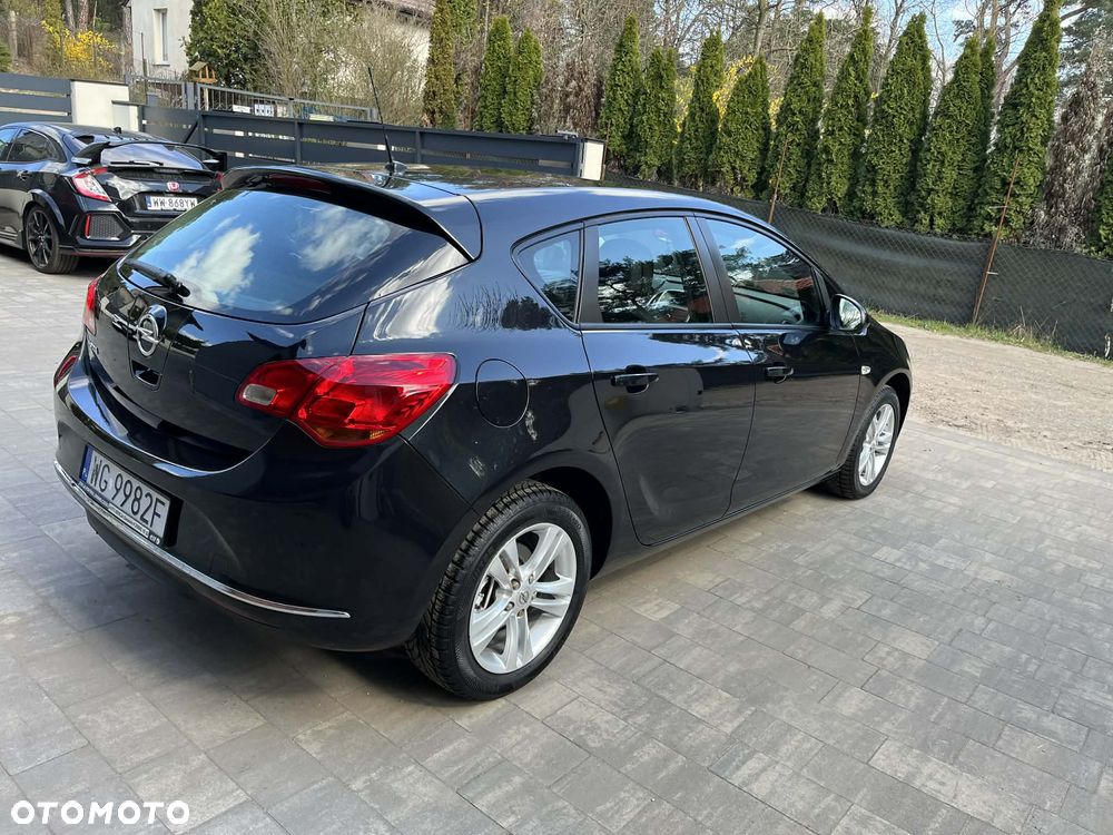 Opel Astra 1.6 Enjoy - 13