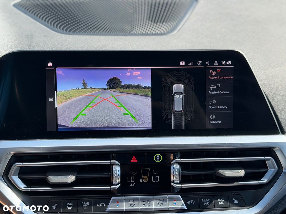 BMW Seria 3 330e M Sport - 24