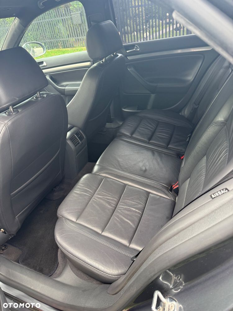 Volkswagen Jetta 2.0 TSI Sportline DSG - 12