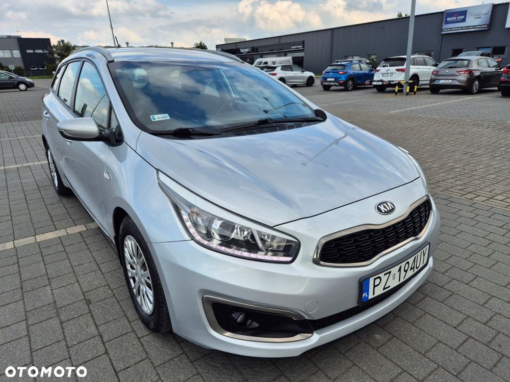 Kia Ceed 1.6 CRDi Smart - 14