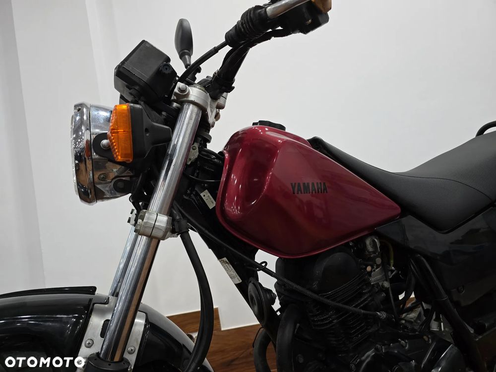 Yamaha TW - 18