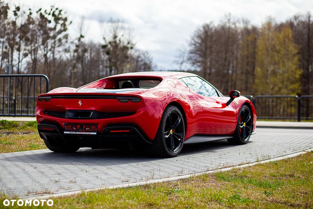 Ferrari 296 GTB - 15