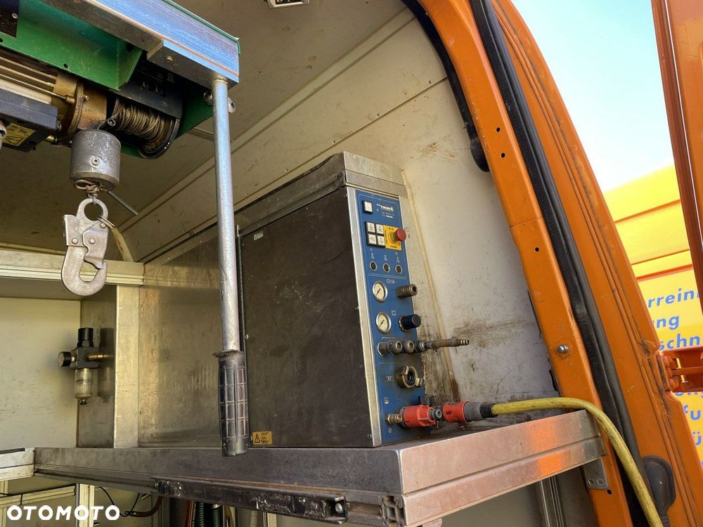 Mercedes-Benz Sprinter - 7