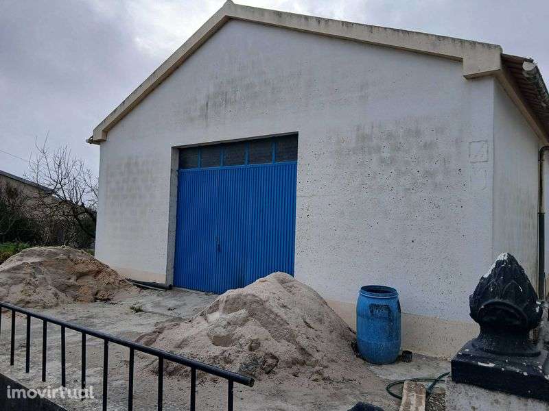 Refúgio Contemporâneo com Potencial de Investimento - Grande imagem: 3/12