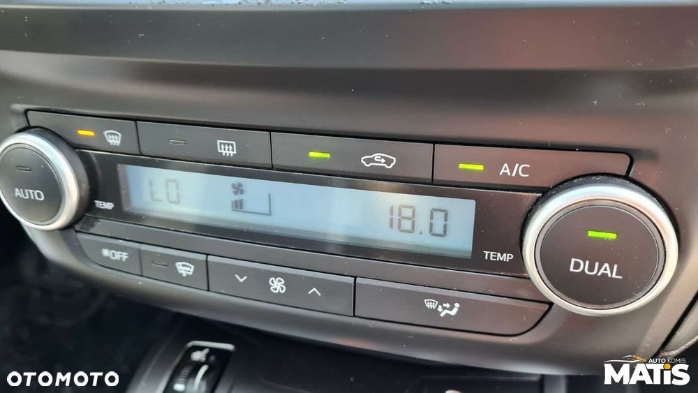 Toyota Avensis - 21