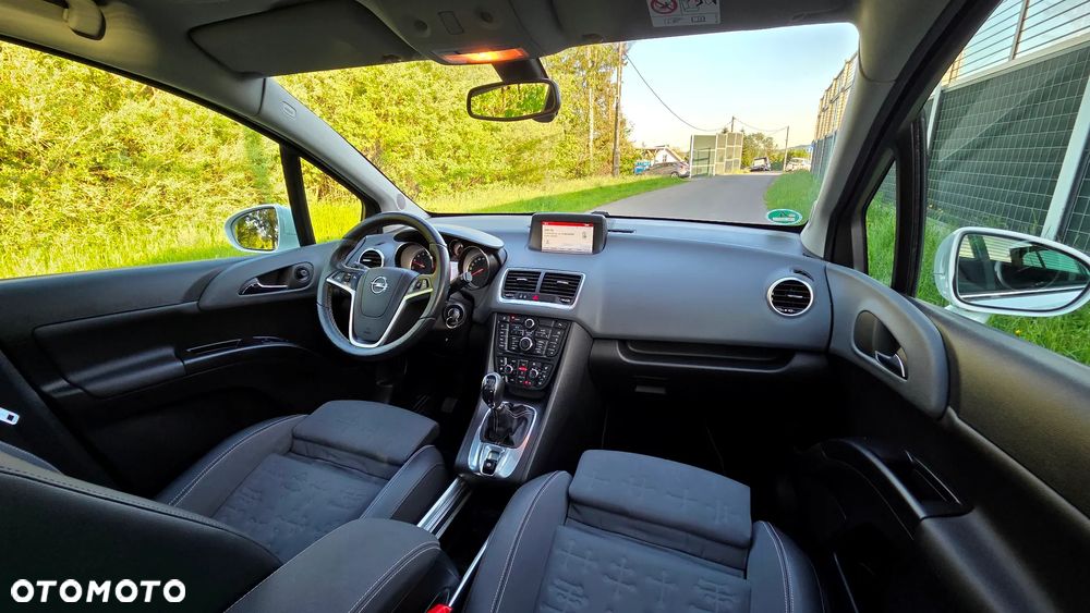 Opel Meriva 1.4 T Essentia S&S - 20