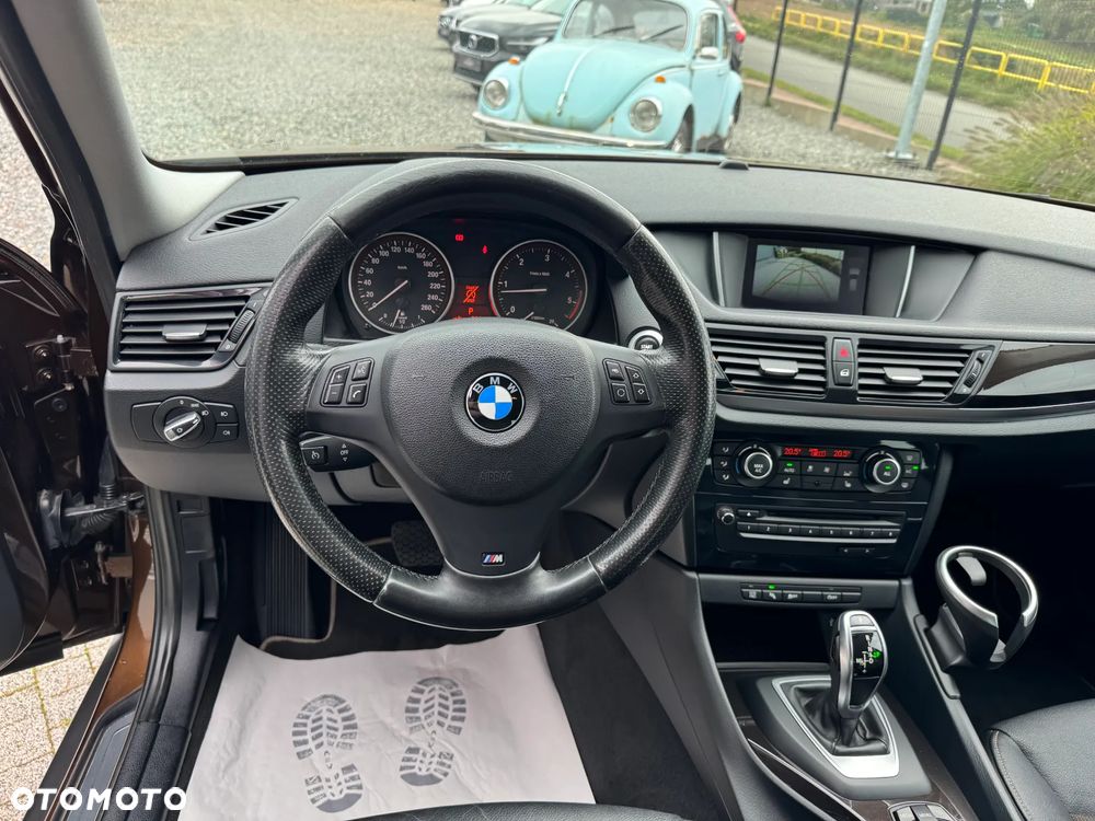 BMW X1 sDrive18d xLine - 17