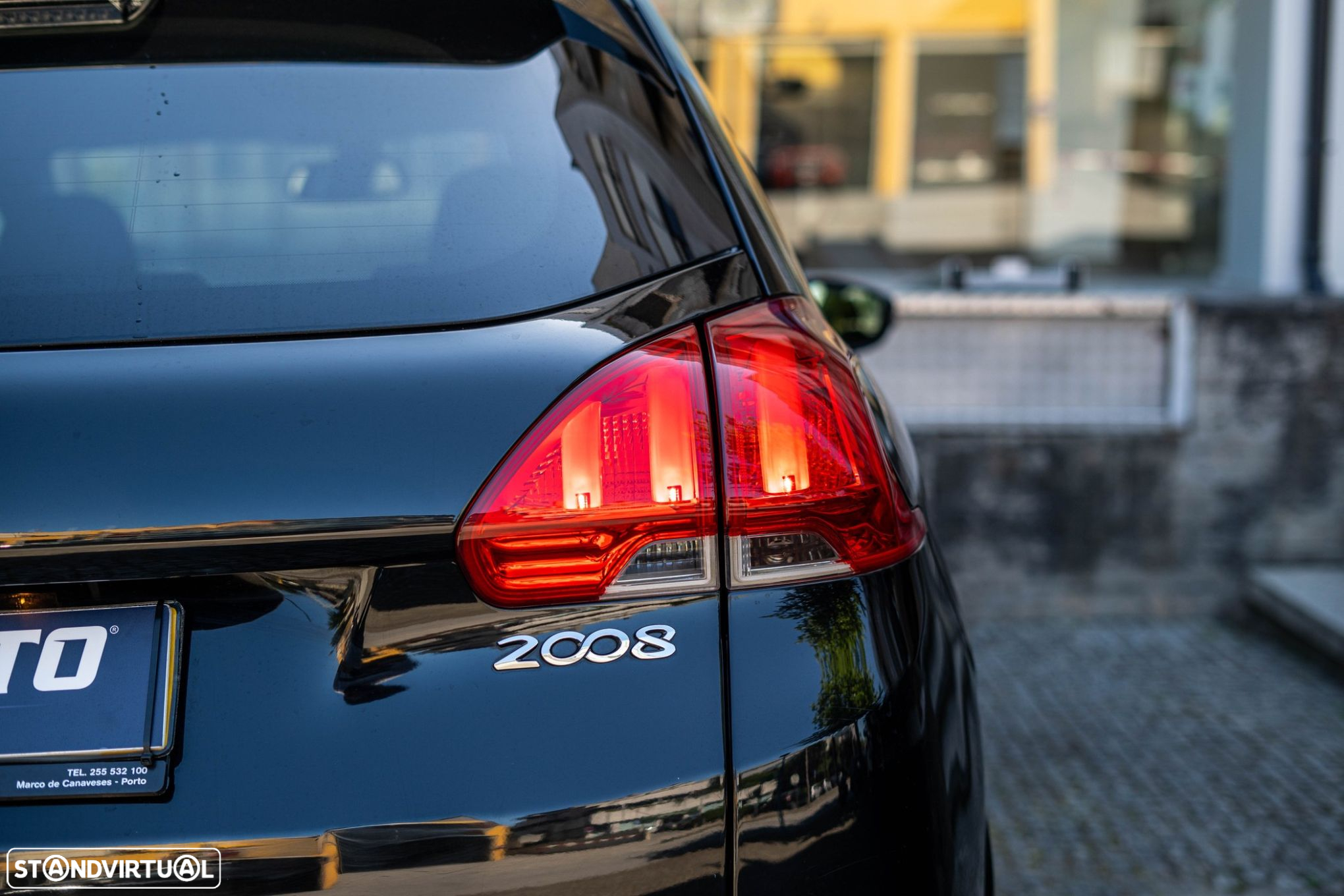 Peugeot 2008 1.2 PureTech Style - 43