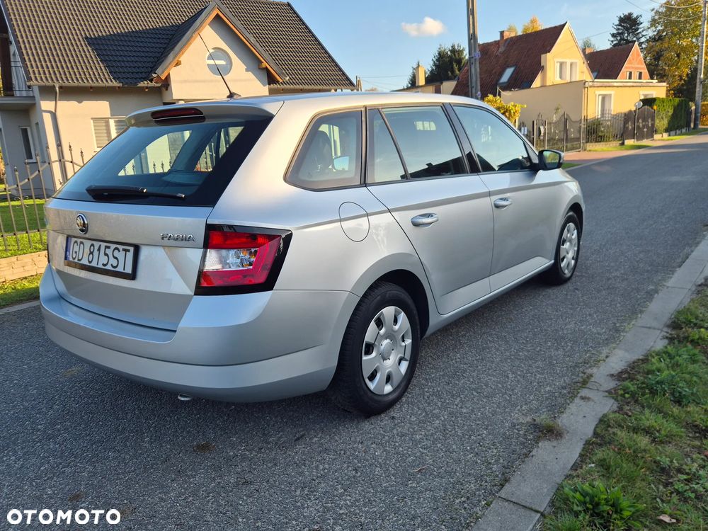 Skoda Fabia - 8