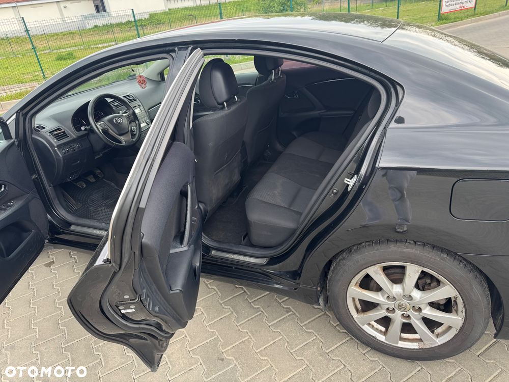 Toyota Avensis 1.8 Sol plus - 18