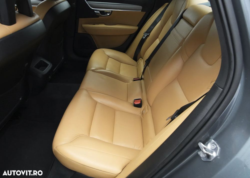 Volvo S90 T5 Momentum - 15
