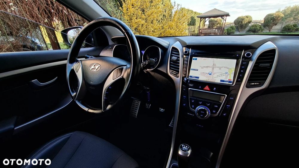 Hyundai i30 1.6 GDI Premium - 19