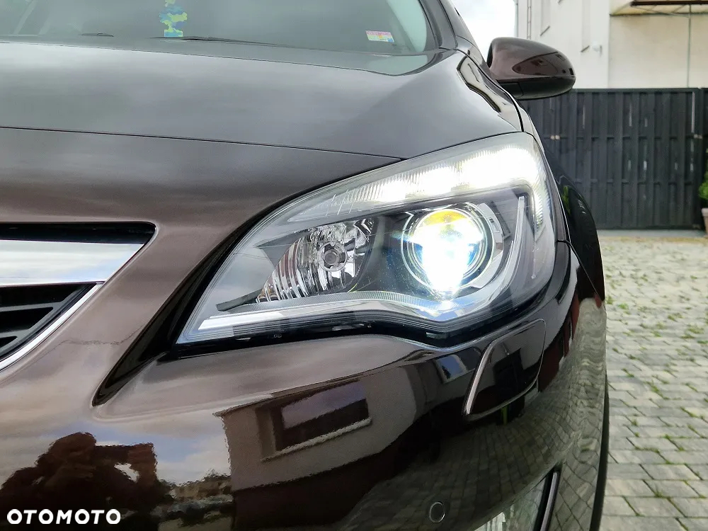 Opel Astra 1.4 Turbo 150 Jahre - 30