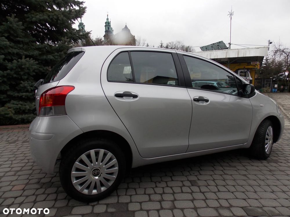 Toyota Yaris 1.0 VVT-i Sol - 12