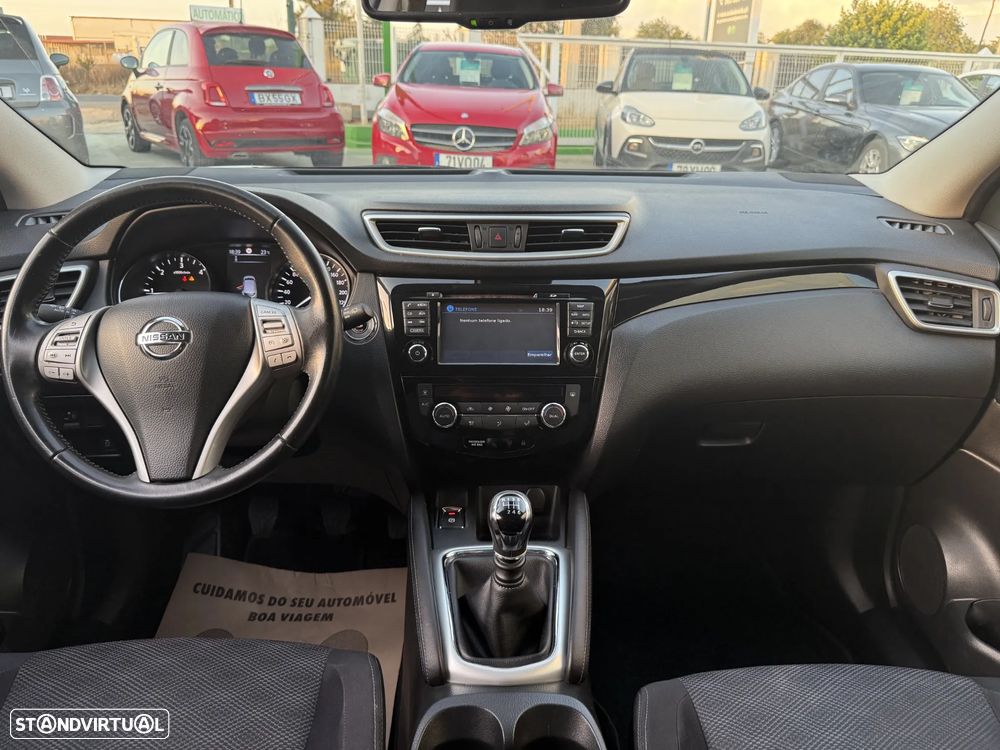 Nissan Qashqai 1.5 dCi N-Connecta - 22