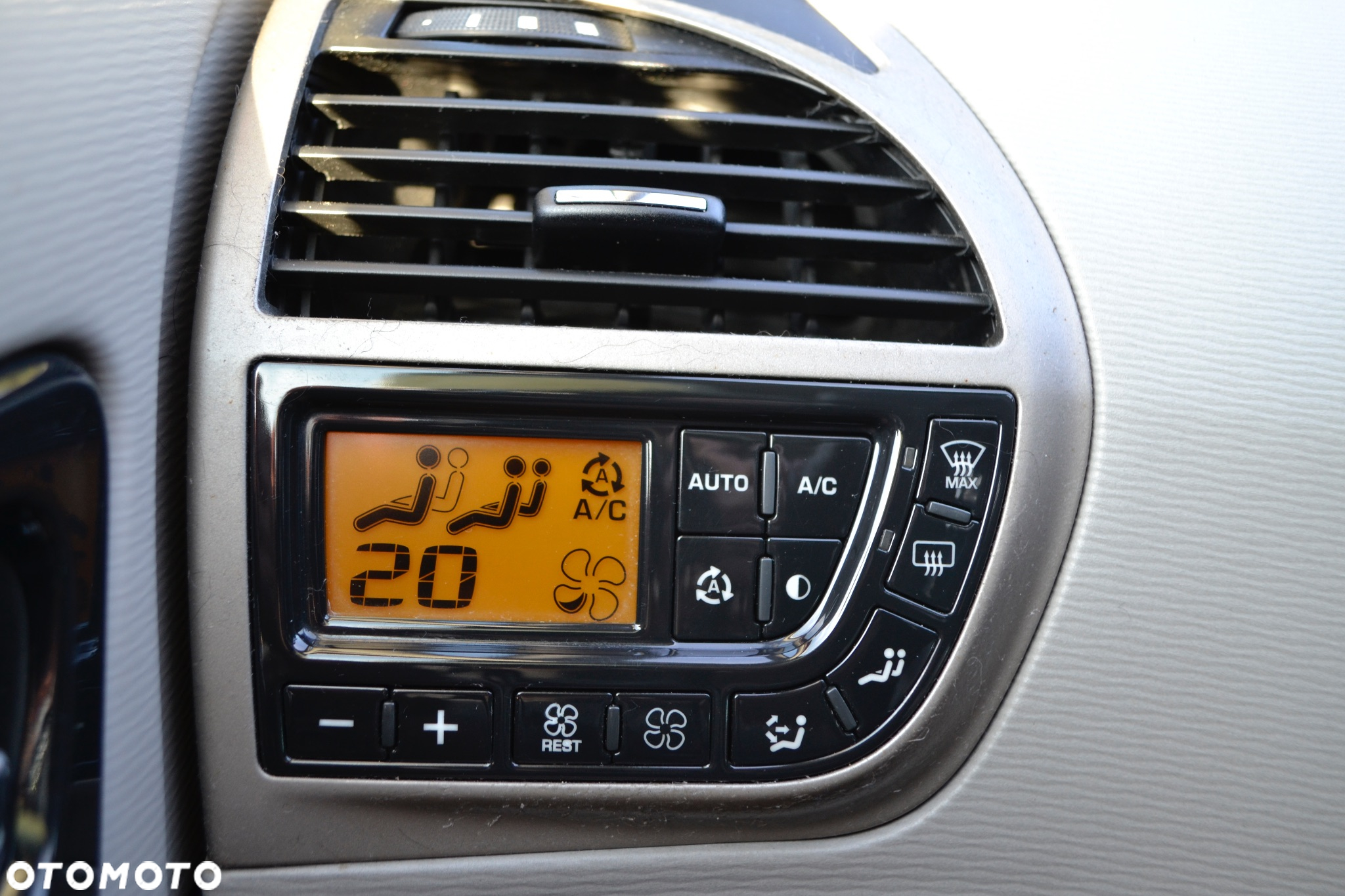 Citroën C4 Picasso 2.0 HDi Exclusive MCP - 10