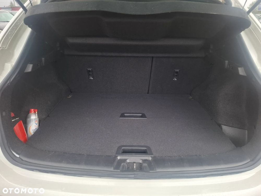 Nissan Qashqai - 16
