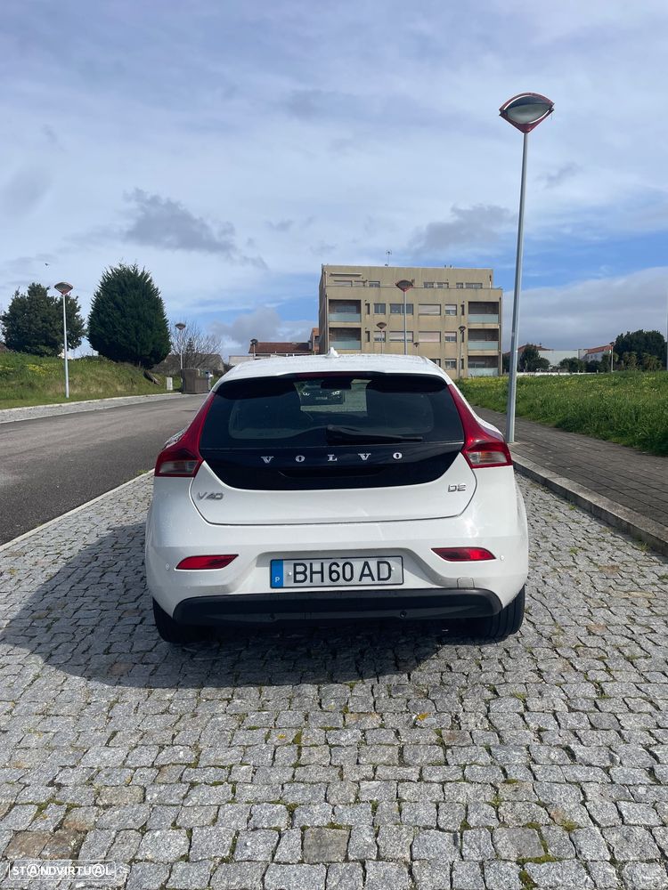 Volvo V40 D2 - 8