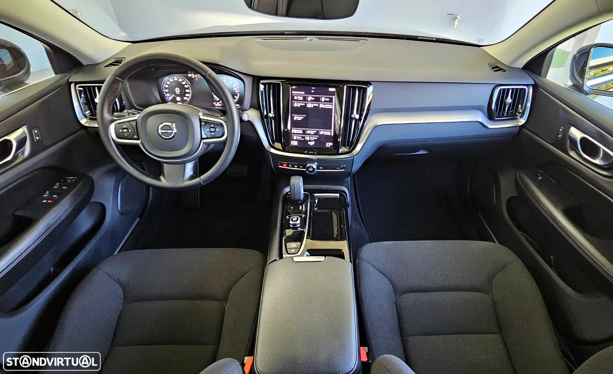 Volvo V60 2.0 T6 AWD TE Inscription - 37
