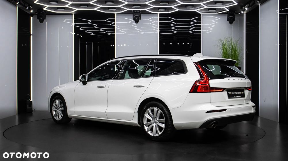 Volvo V60 B3 B Momentum Core - 5
