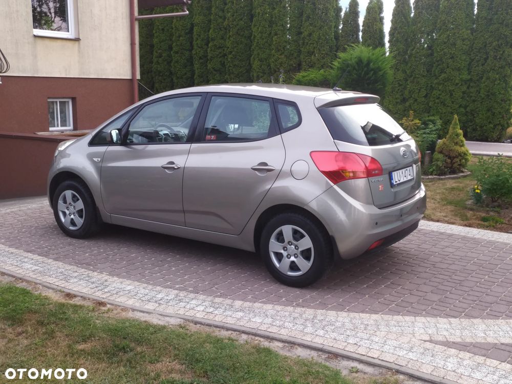 Kia Venga 1.4 S - 11