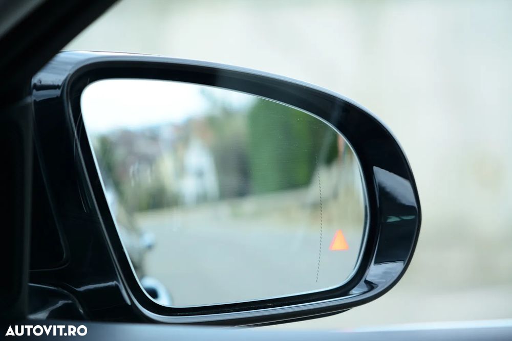 Mercedes-Benz E 300 de 9G-TRONIC - 12