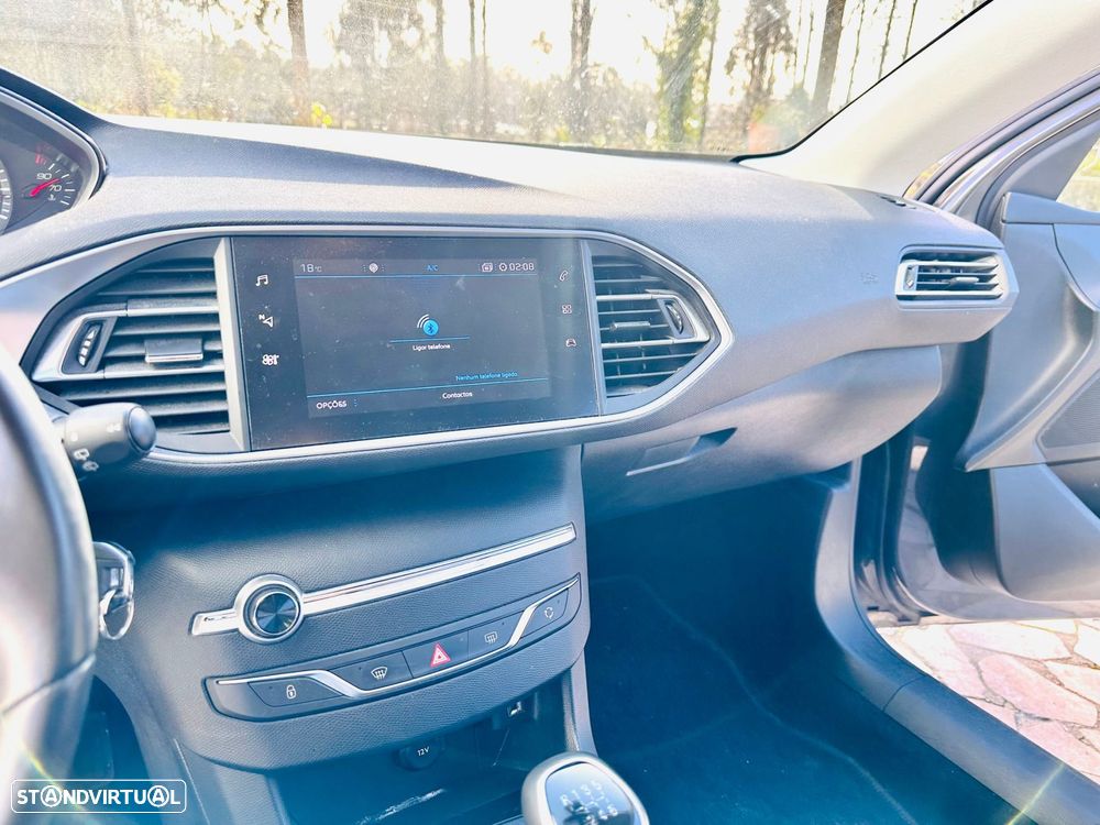 Peugeot 308 1.2 PureTech Style - 14