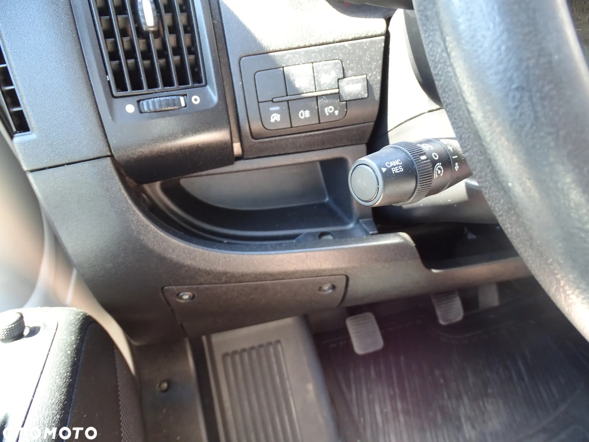 Peugeot BOXER 2, 2 HDI -103 KW -140 KM , KLIMATYZACJA, FULL OPCJA ,ALU-KONTENER 4,10x 2,10x2,10 ,WINDA- KLAPA ZAŁADOWCZA - DHOLLANDIA. - 16