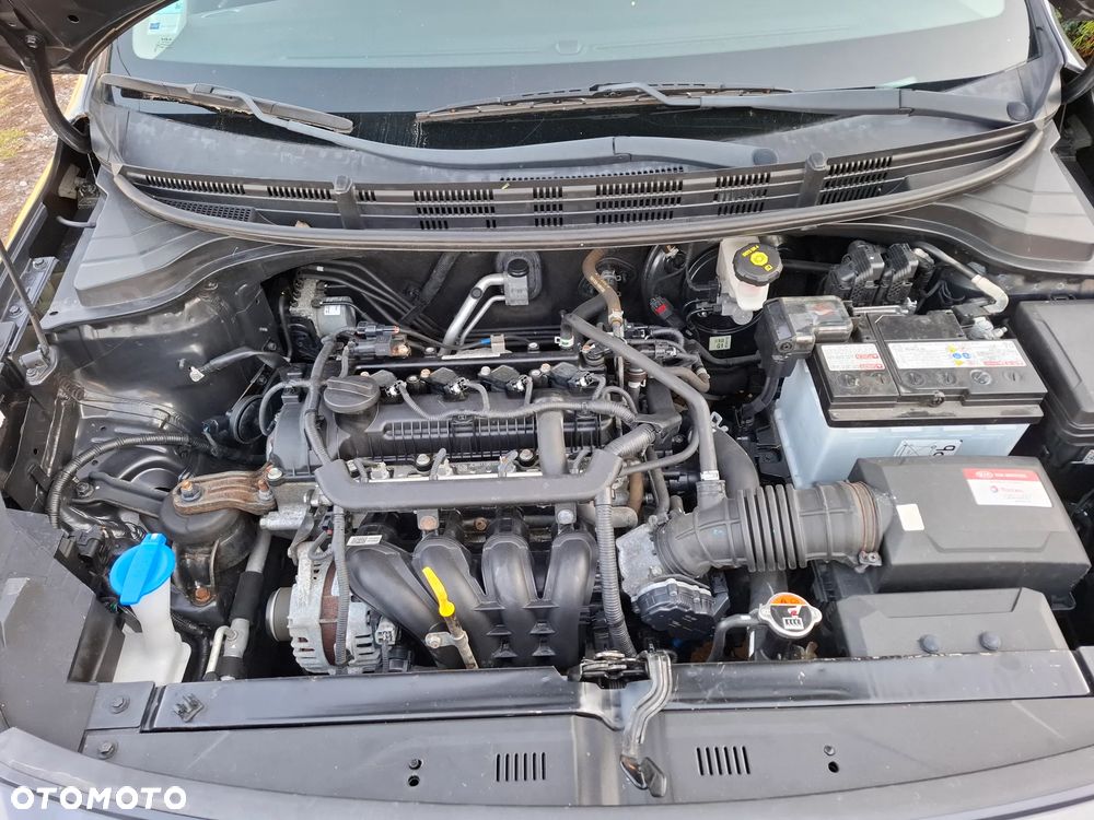 Kia Rio - 21