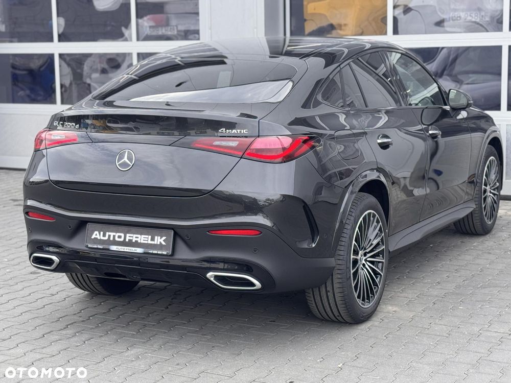Mercedes-Benz GLC 200 d 4Matic 9G-TRONIC AMG Line Advanced - 9