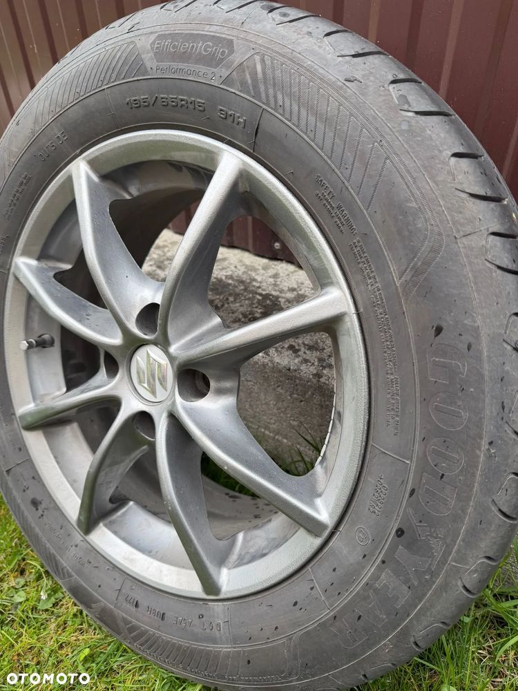 Komplet felgi razem z oponami letnie - 2
