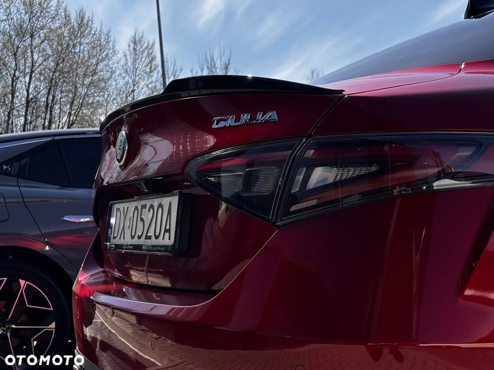 Alfa Romeo Giulia - 10