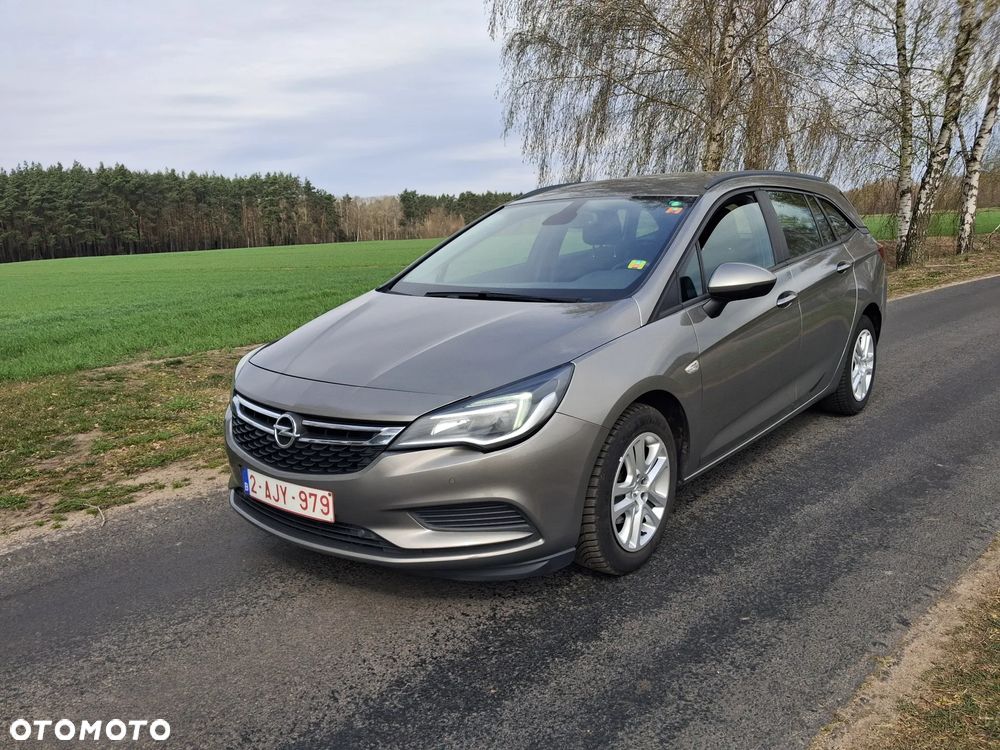 Opel Astra 1.6 D (CDTI) Business - 1