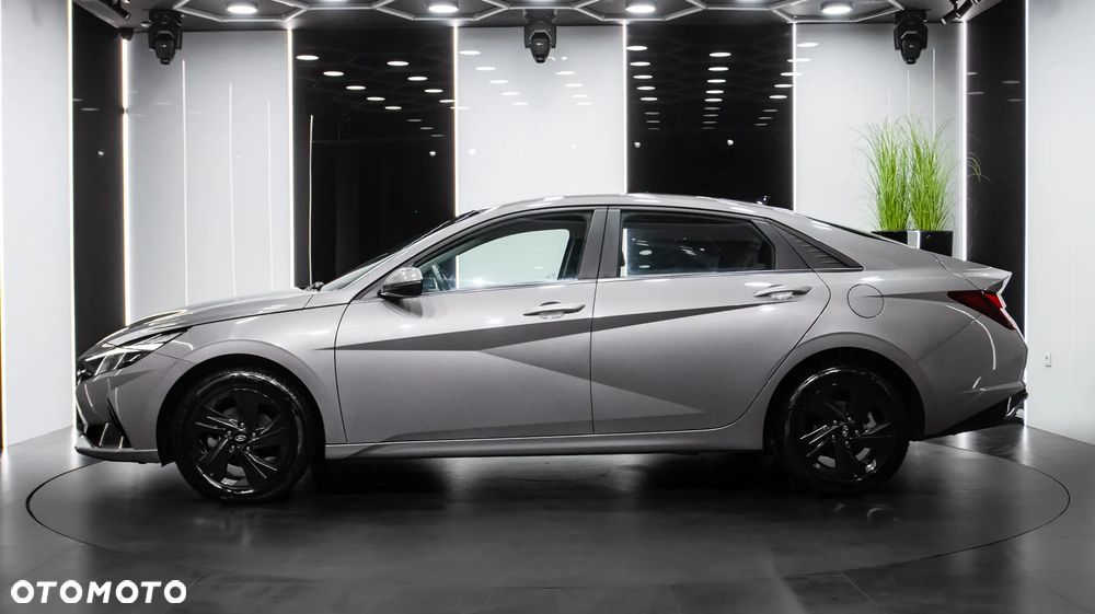 Hyundai Elantra 1.6 Smart - 4