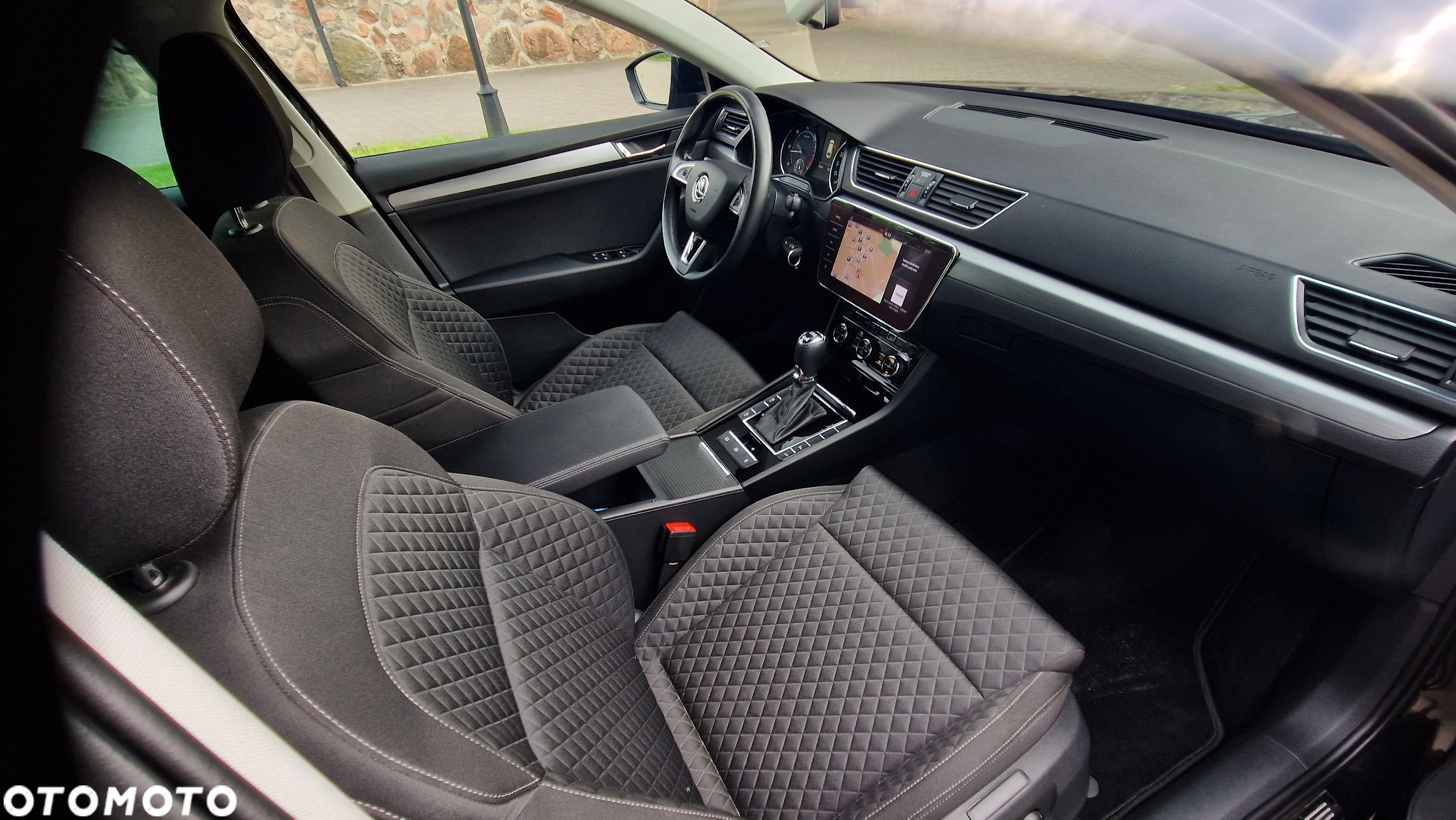 Skoda Superb 2.0 TDI 4x4 DSG Premium Edition - 23