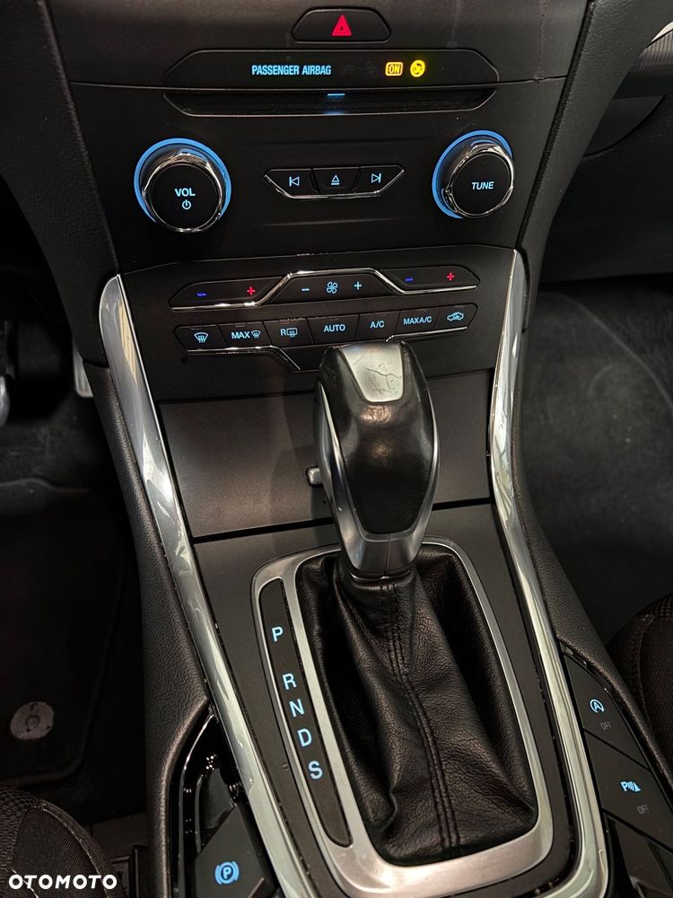 Ford S-Max 2.0 TDCi 4WD Titanium PowerShift - 9