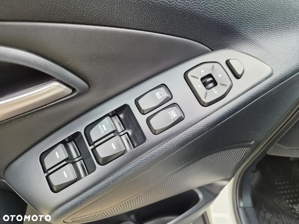 Hyundai ix35 1.7 CRDi Premium 2WD - 23