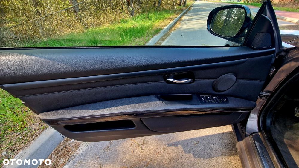 BMW Seria 3 318i M Sport Edition - 21