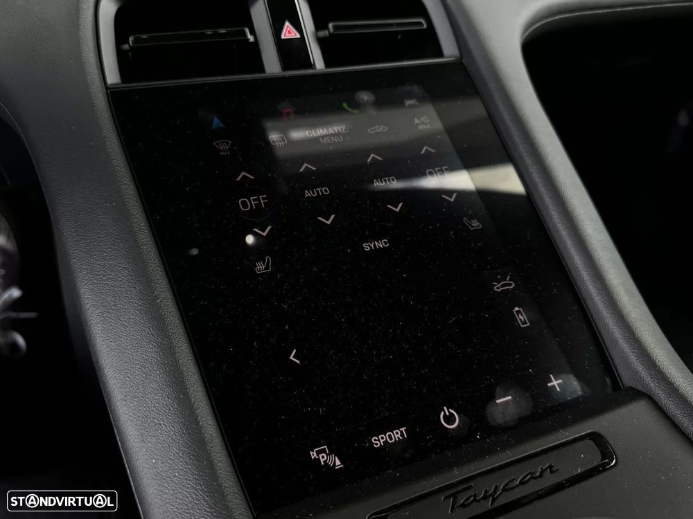 Porsche Taycan 4 - 27