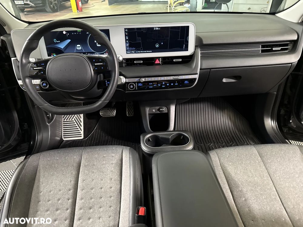 Hyundai IONIQ - 10